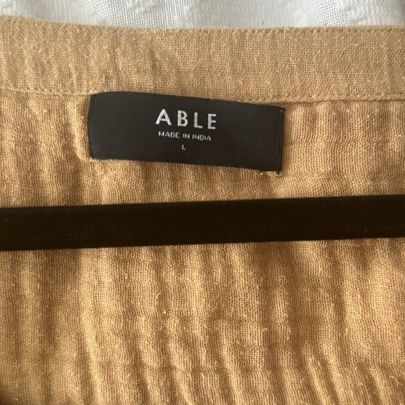 ABLE Gauze button up top - Picture 3 of 3